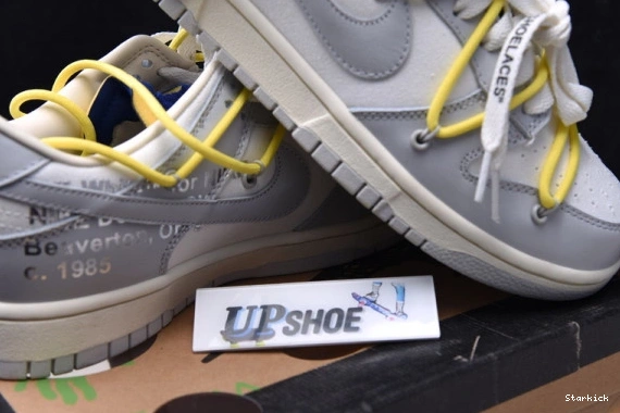 O-W 27 Lot DM1602-120 Nike Dunk Low 0817